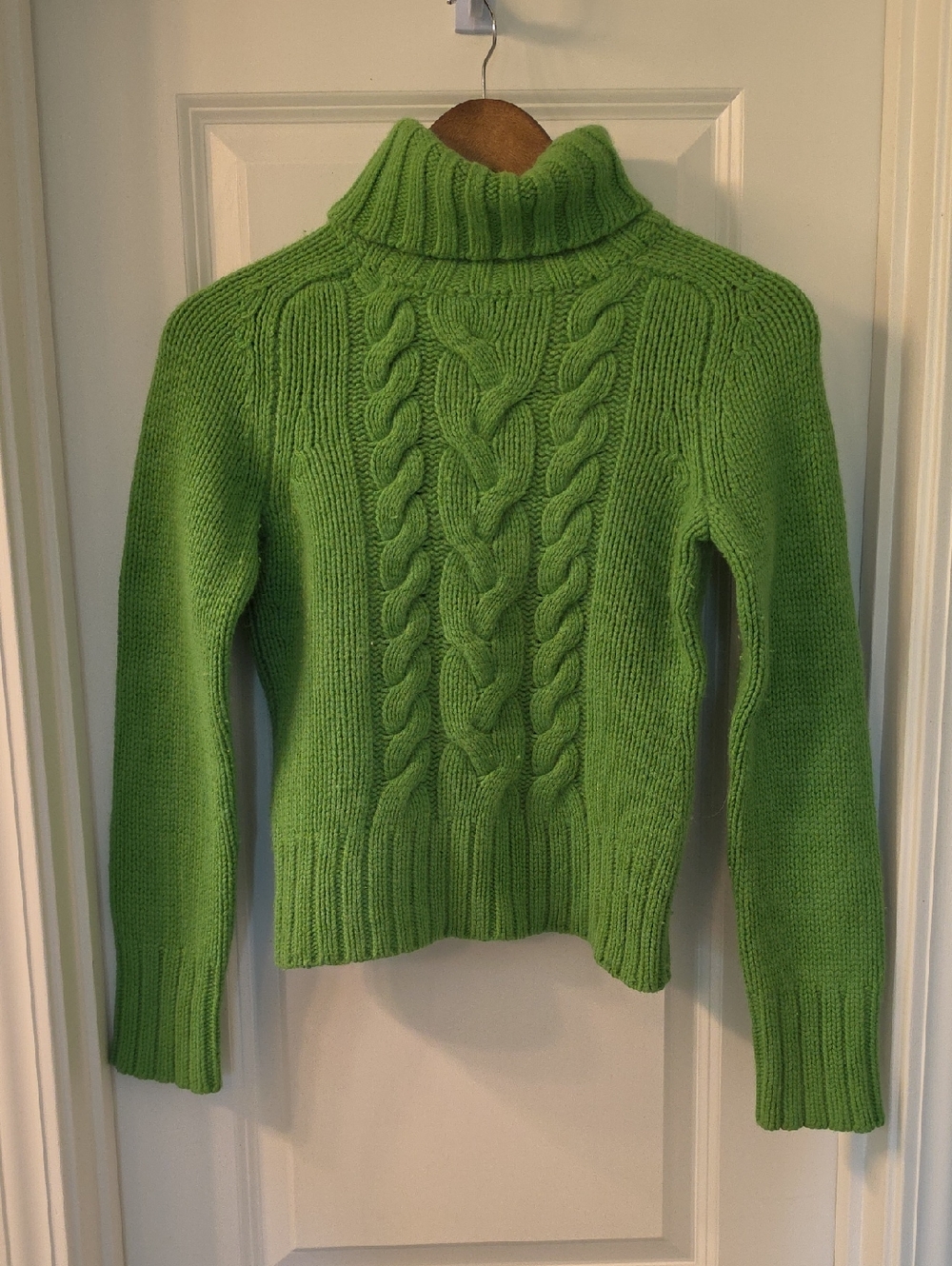 Express Lime Green Wool-Cashmere Cable Knit Turtleneck Sweater